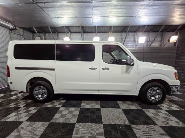 Used 2018 Nissan NV 3500 SV image 9