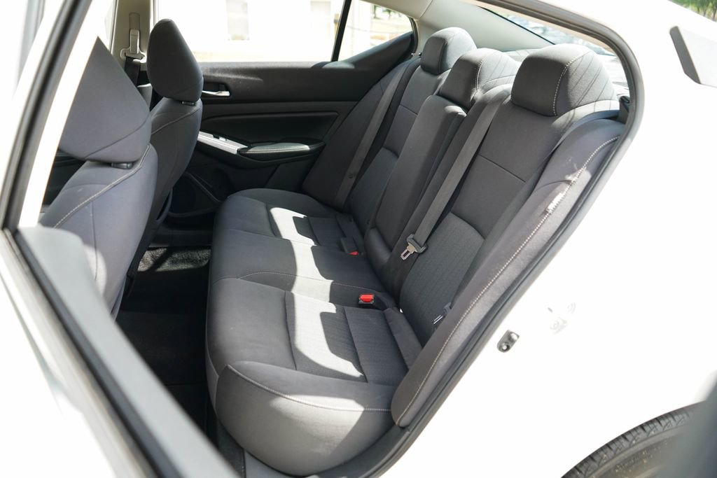 Used 2020 Nissan Altima 2.5 S FWD image 9