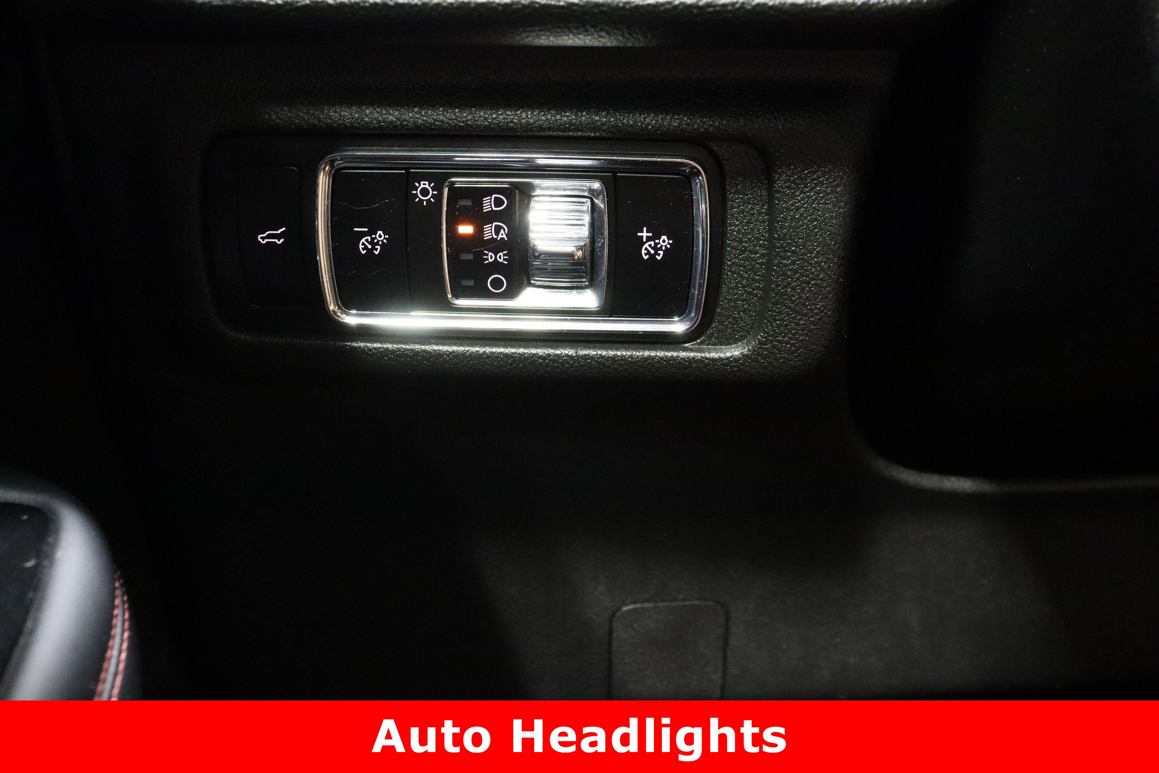 Used 2024 Lincoln Corsair Reserve w/ Equipment Group 201A image 27