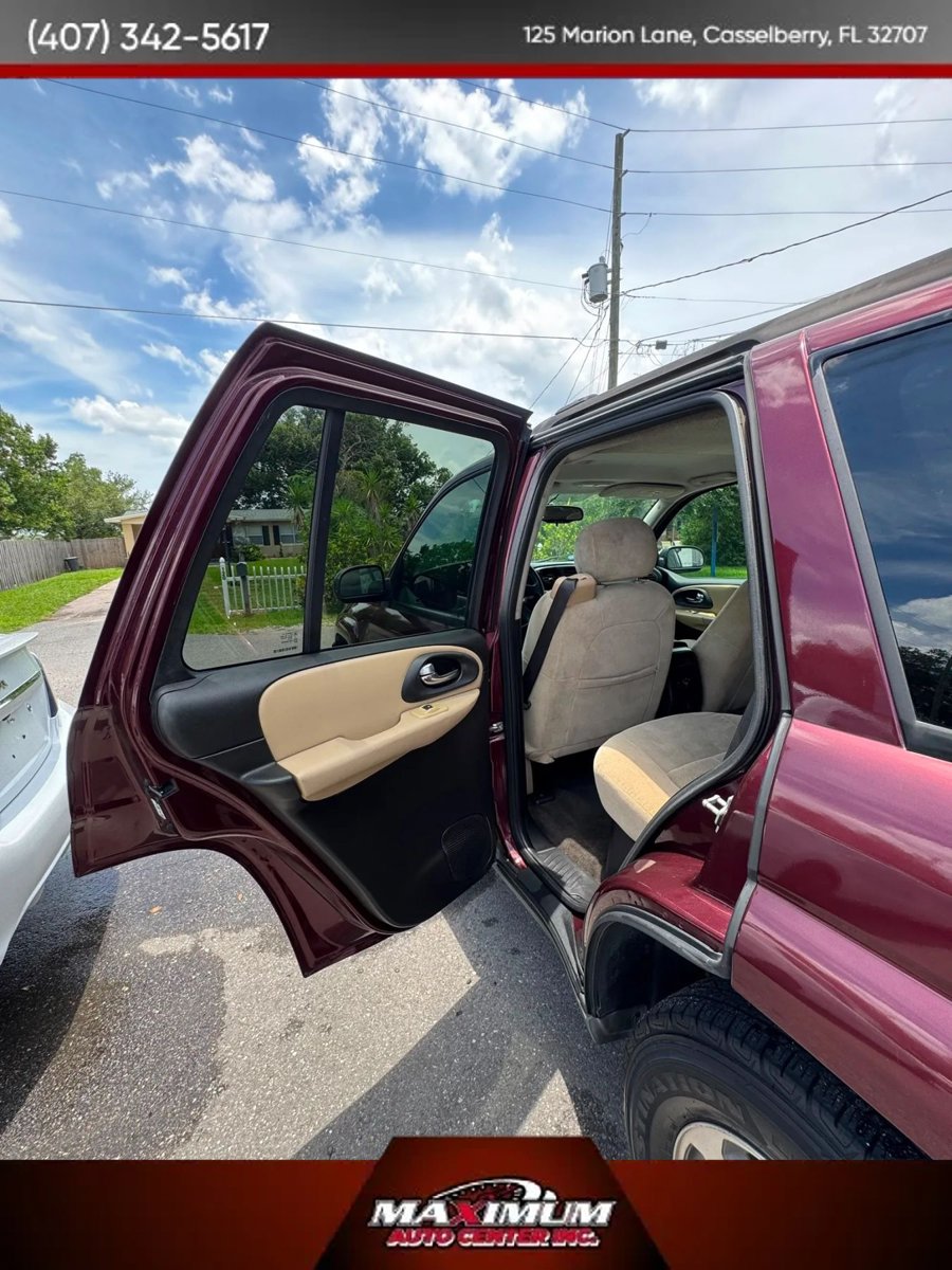 Used 2006 Chevrolet TrailBlazer LS w/ LS Preferred Equipment Group RWD image 14