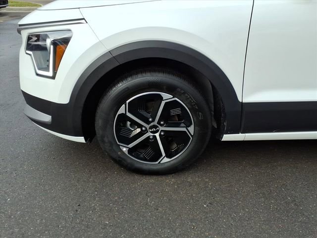 Used 2024 Kia Niro EX image 10