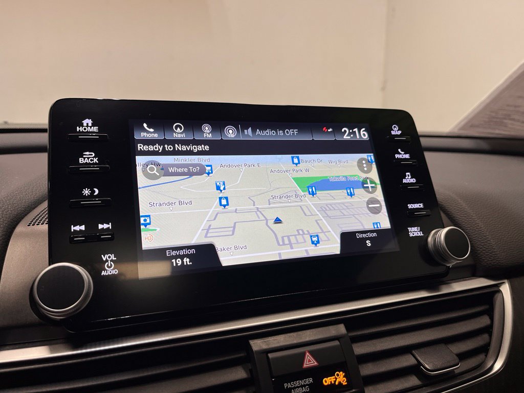 Used 2018 Honda Accord Touring image 9