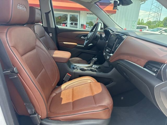 Used 2018 Chevrolet Traverse High Country AWD/4WD image 16