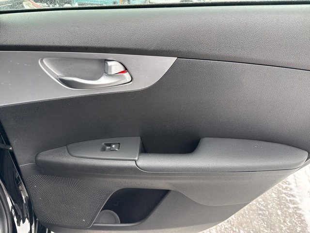 Used 2023 Kia Forte LXS w/ LXS Technology Package image 38