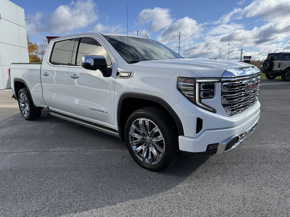 Used 2023 GMC Sierra 1500 Denali w/ Denali Reserve Package image 6