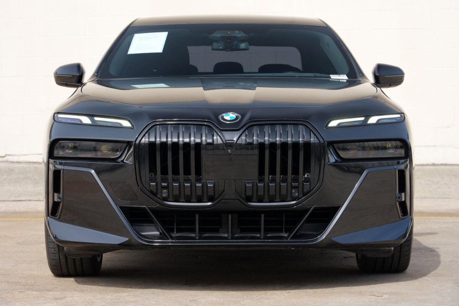Used 2023 BMW 740i RWD image 7