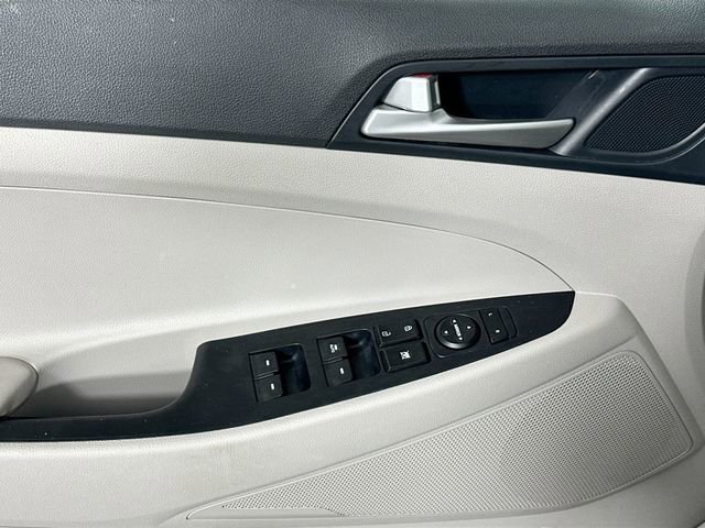 Used 2020 Hyundai Tucson Value AWD/4WD image 23