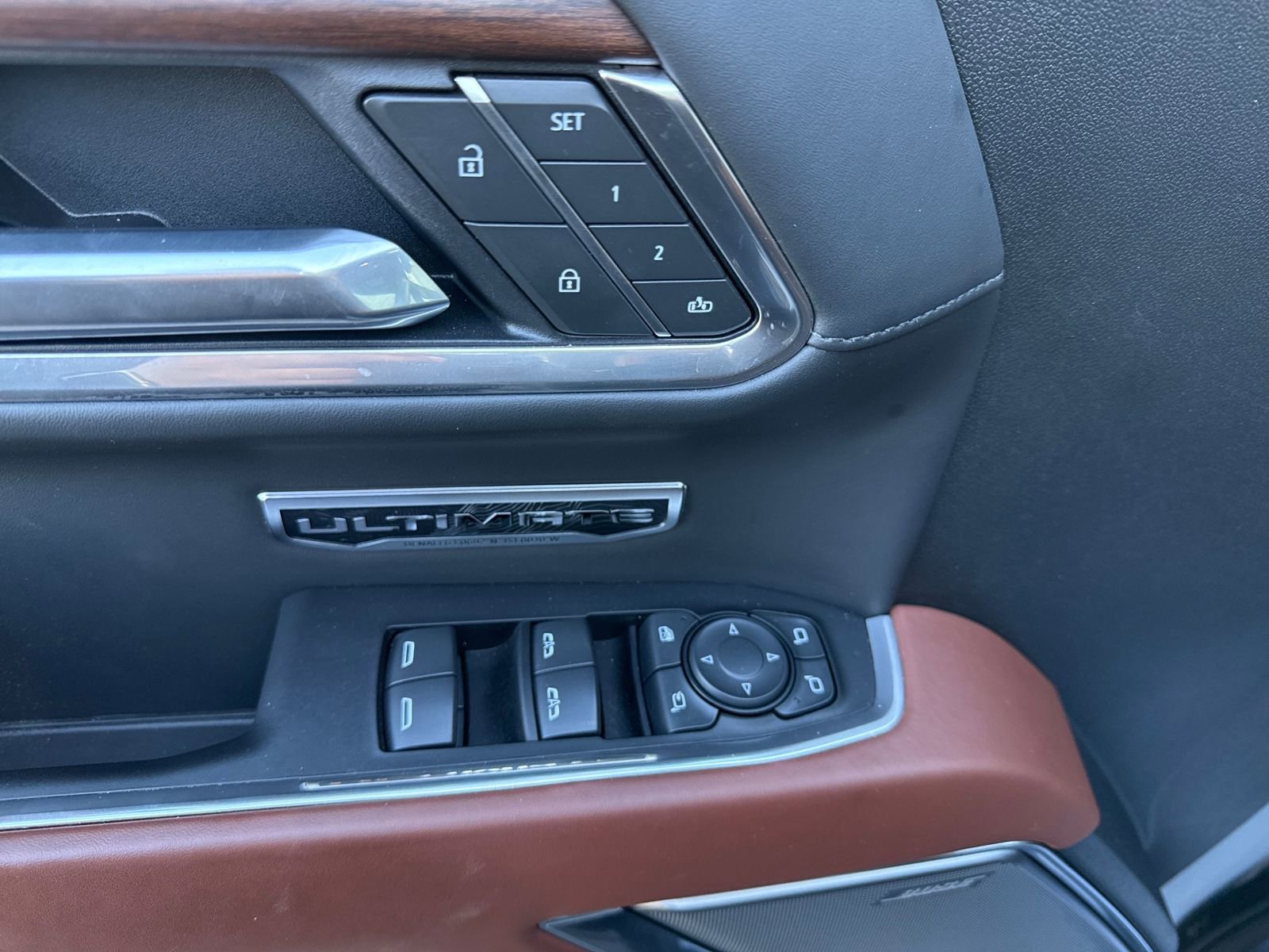 Used 2025 GMC Sierra 1500 Denali Ultimate image 11