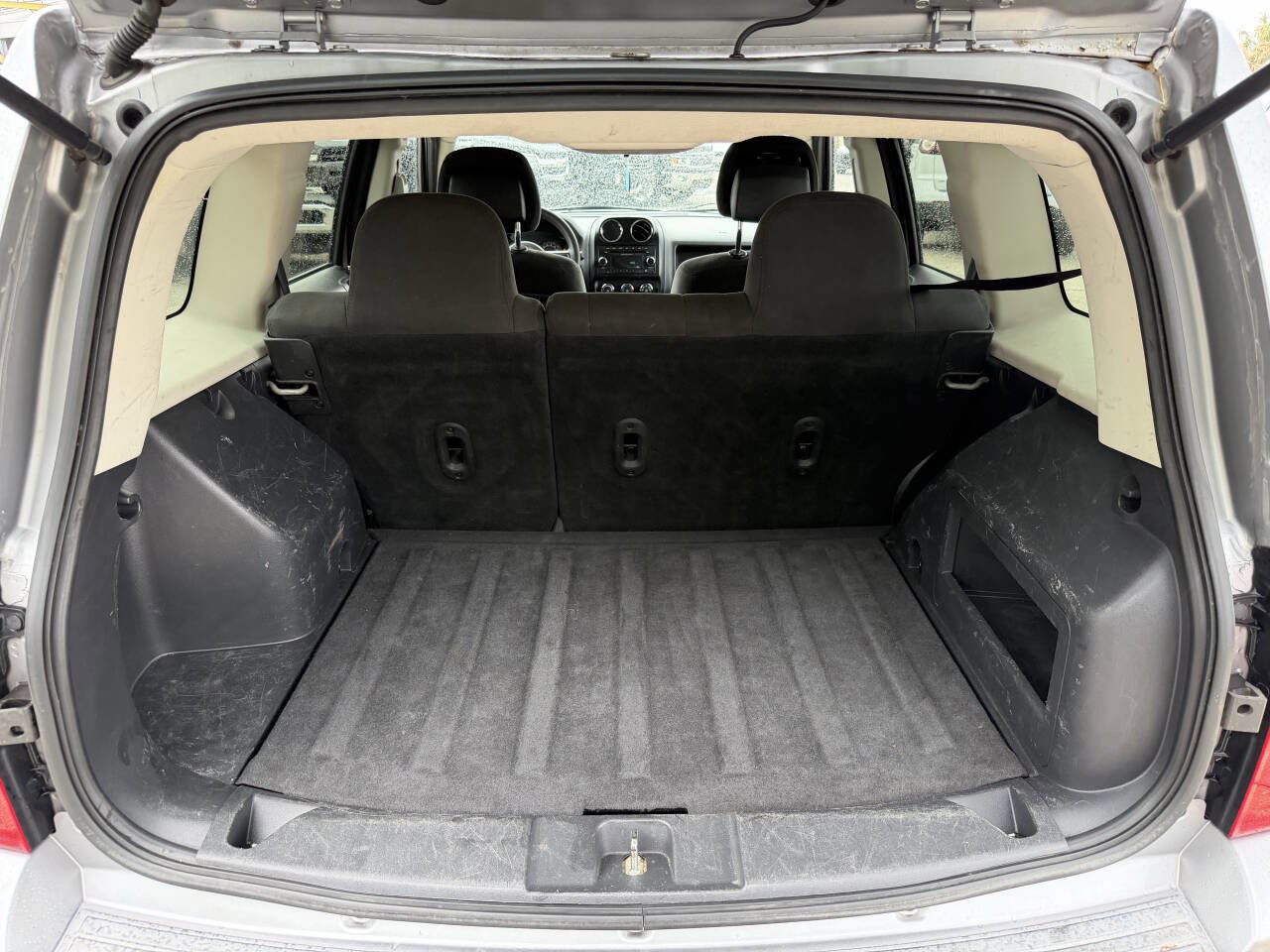 Used 2015 Jeep Patriot Sport w/ Power Value Group FWD image 10