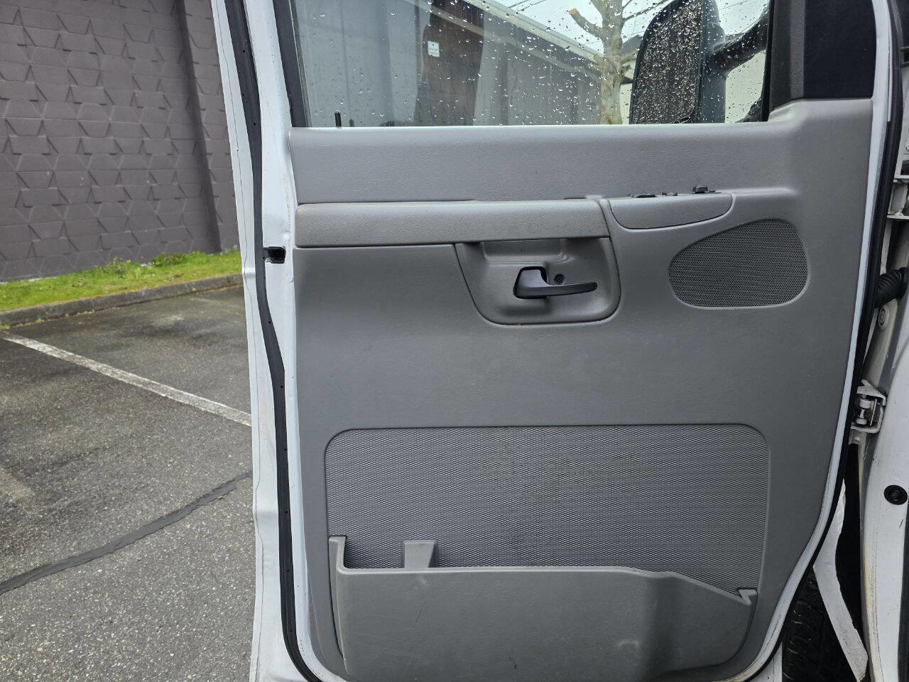 Used 2008 Ford E-150 and Econoline 150 image 59