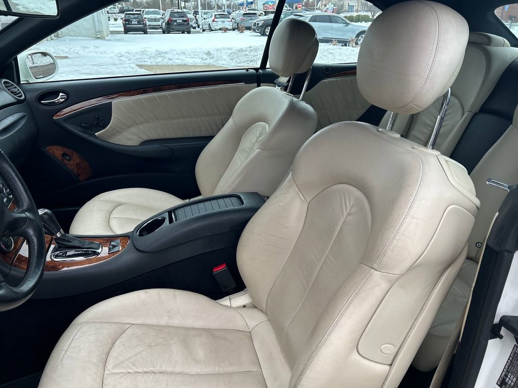 Used 2008 Mercedes-Benz CLK 350 Cabriolet image 16