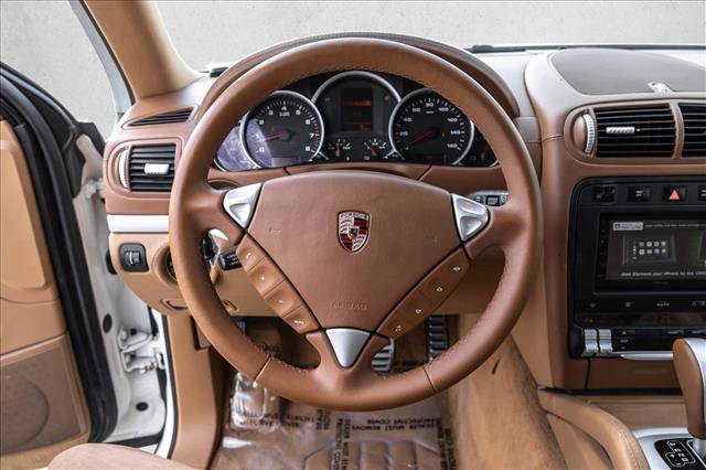 Used 2009 Porsche Cayenne S AWD/4WD image 13