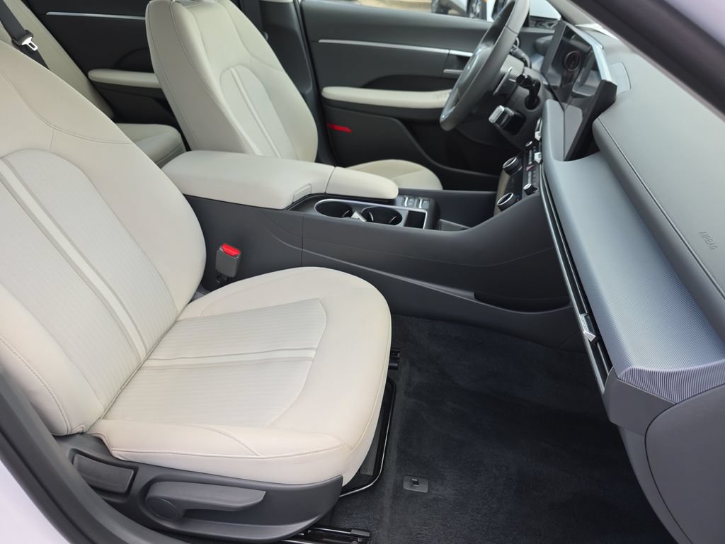 New 2026 Hyundai Sonata SEL FWD image 33