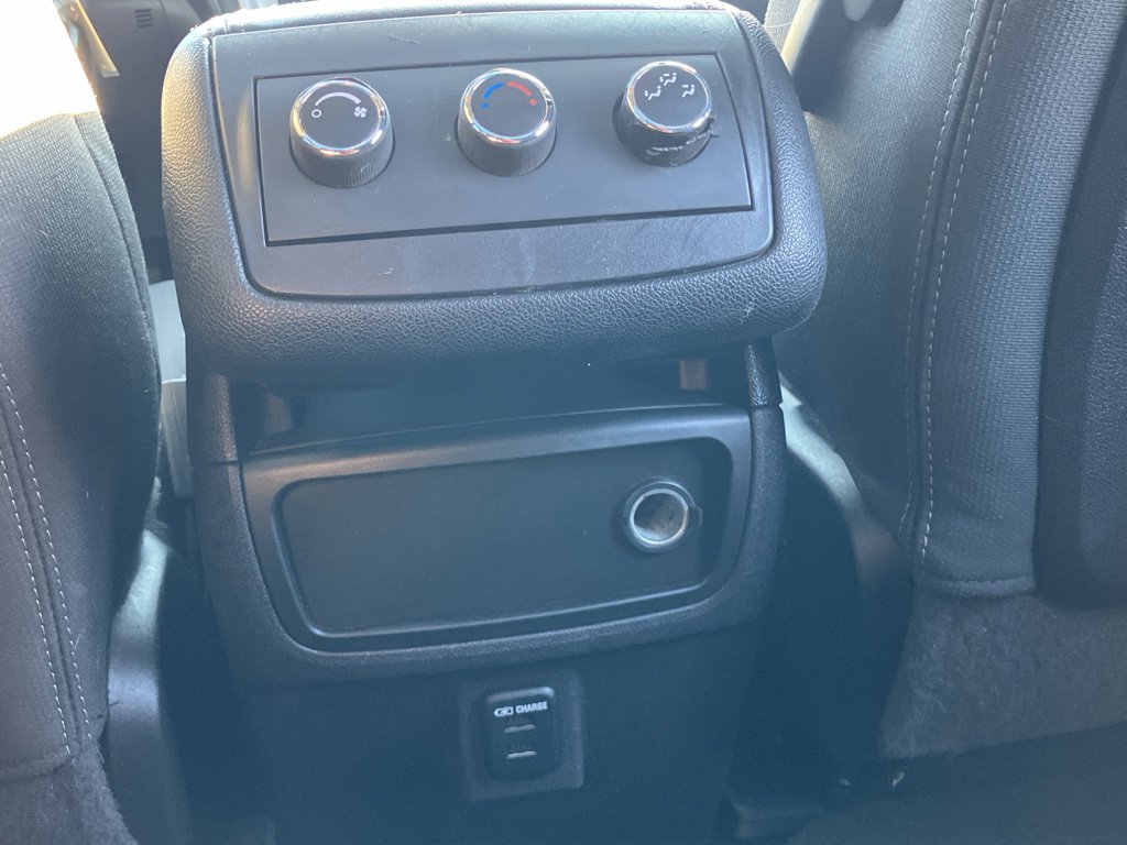 Used 2016 GMC Acadia SLE image 35