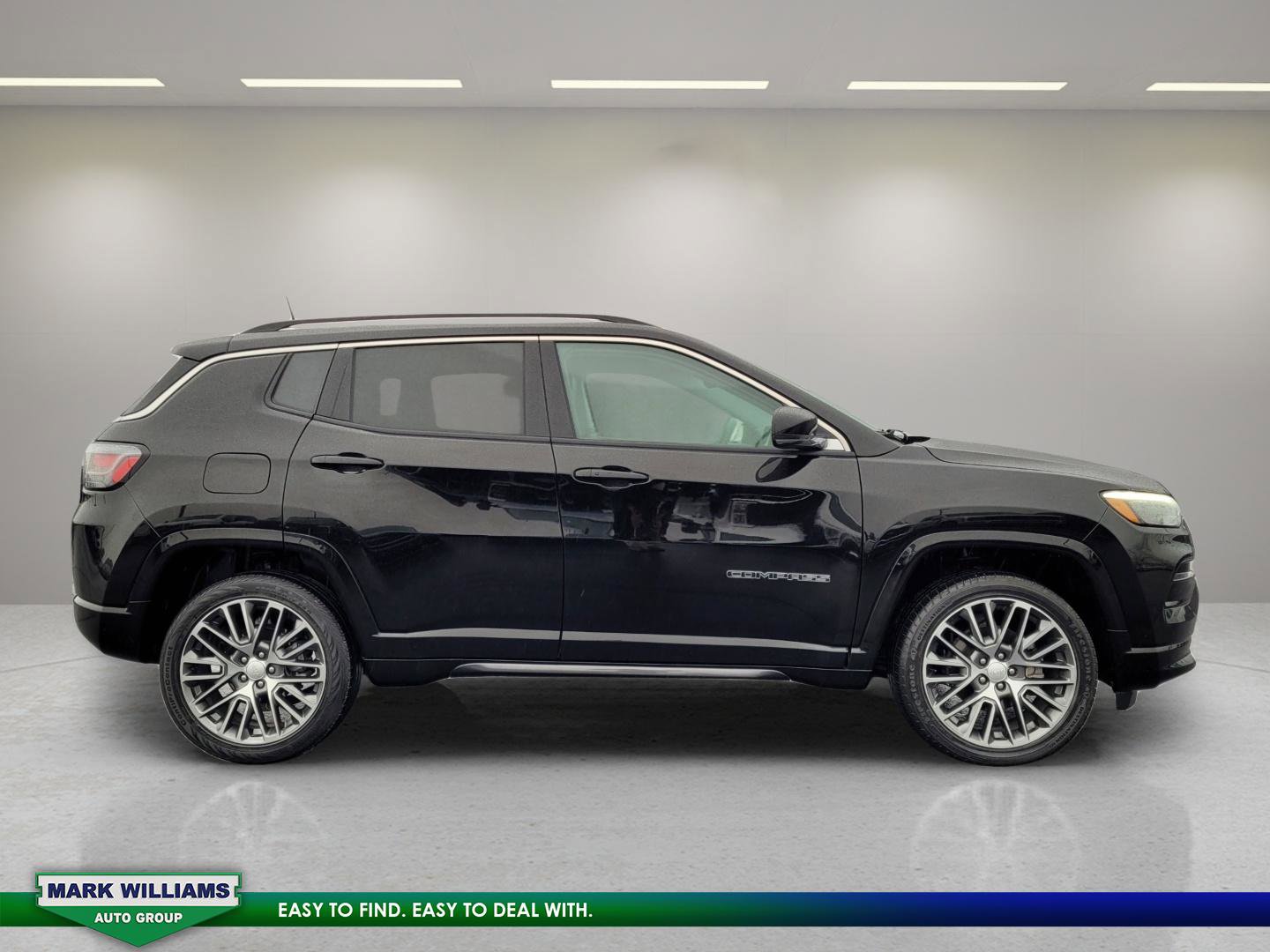Used 2022 Jeep Compass Limited w/ Elite Group image 9