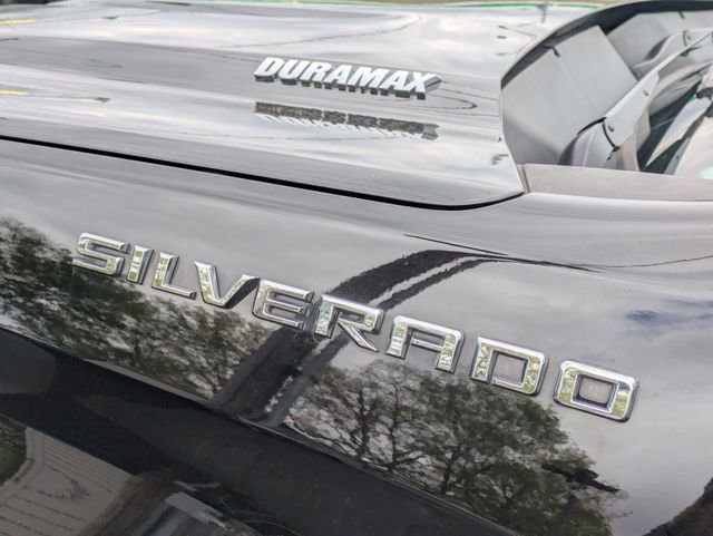 Used 2020 Chevrolet Silverado 1500 LTZ w/ LTZ Plus Package AWD/4WD image 33