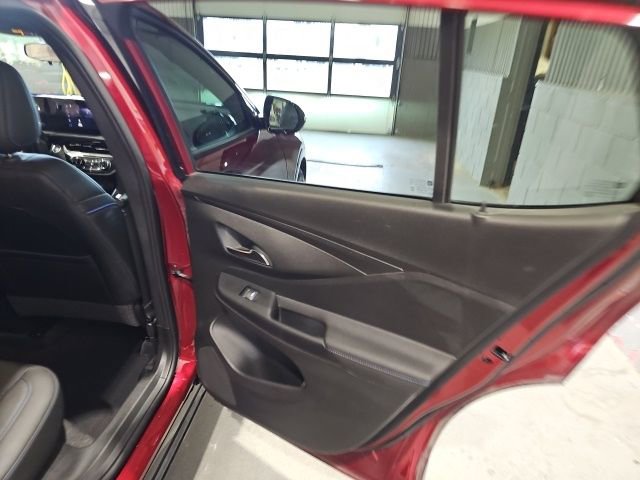 Used 2024 Buick Envista Sport Touring w/ Convenience I Package image 23