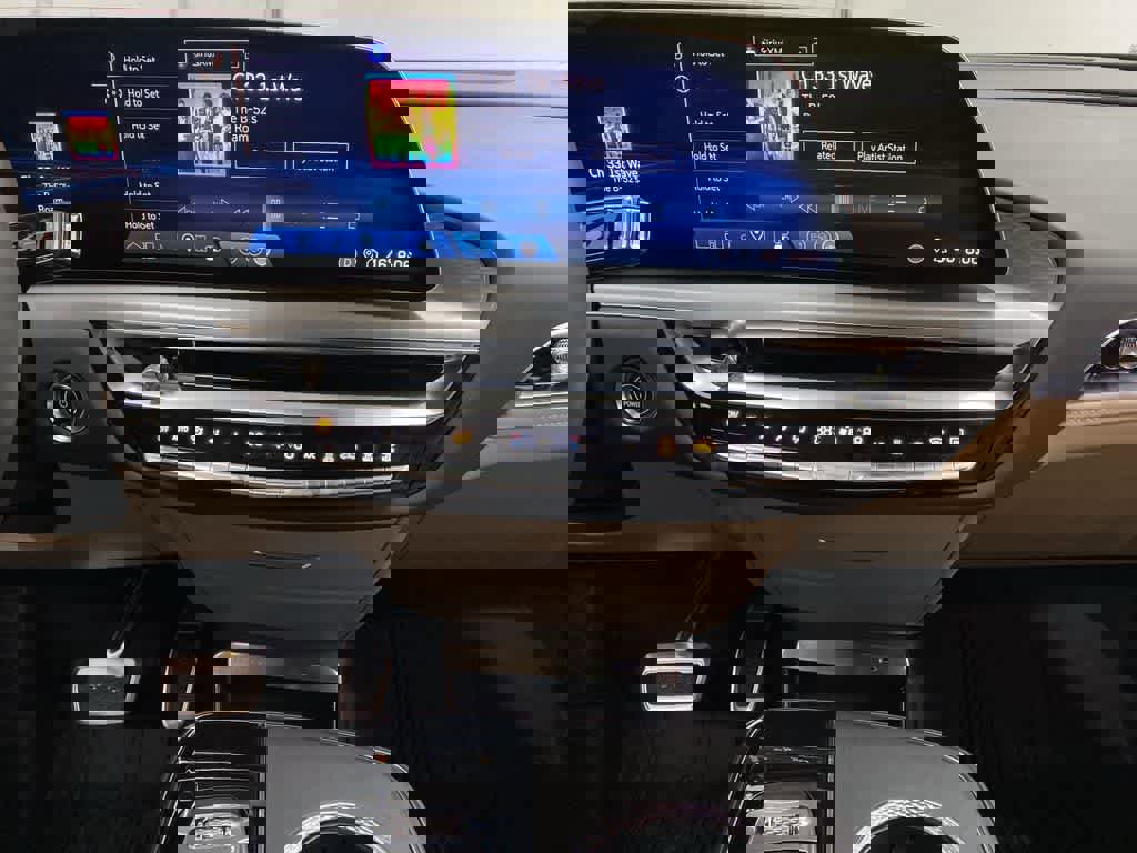 Certified 2025 Cadillac Lyriq Sport w/ Nappa Leather Package image 24