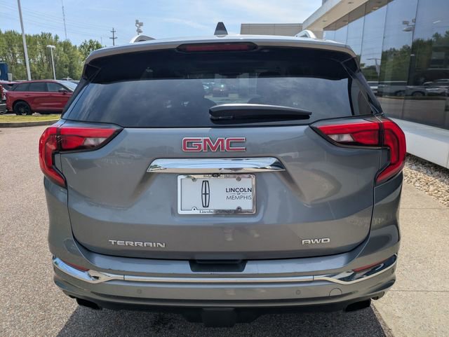 Used 2019 GMC Terrain Denali w/ Advanced Safety Package image 4