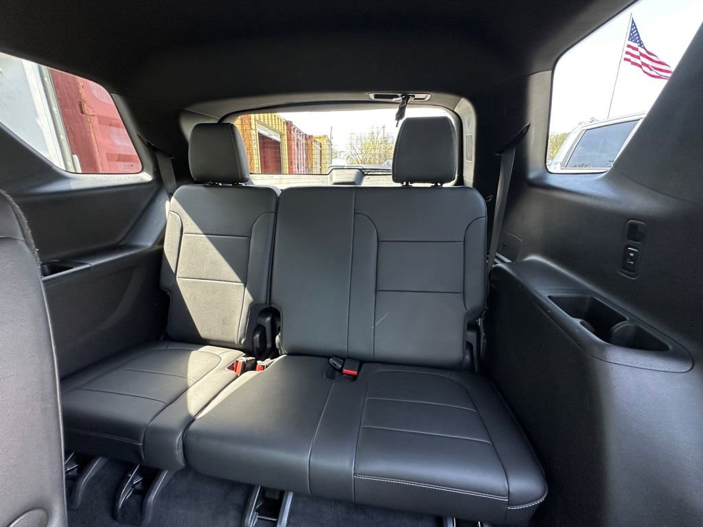 Used 2023 Chevrolet Traverse LT image 24
