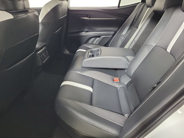 Used 2026 Toyota Camry SE FWD image 12