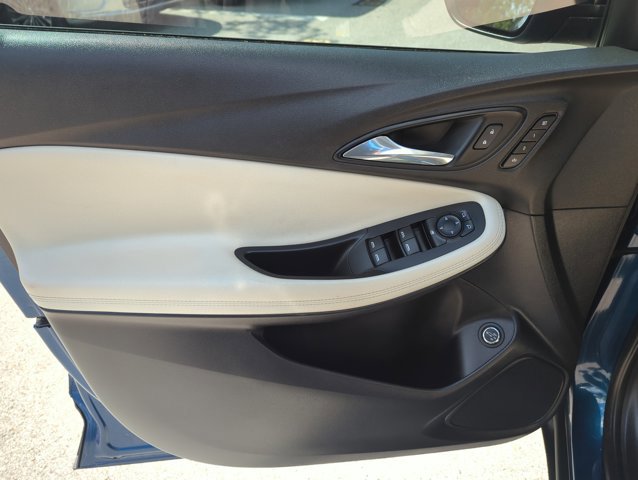 Used 2020 Buick Encore GX Essence w/ Advanced Technology Package image 10