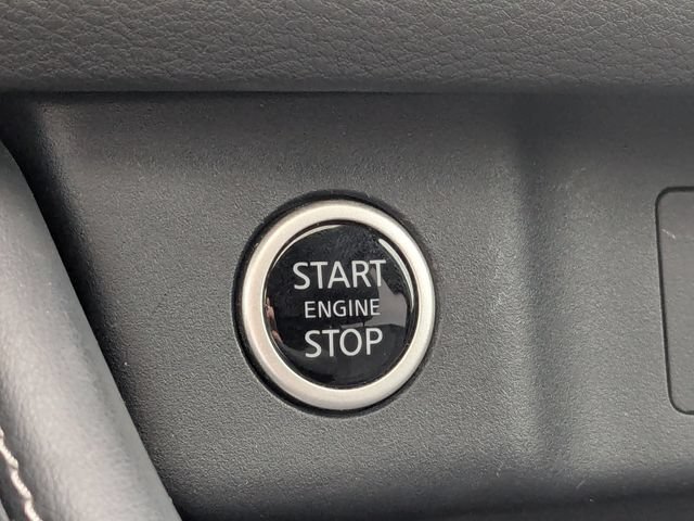 Used 2023 Nissan Rogue Platinum w/ Platinum Premium Package FWD image 32