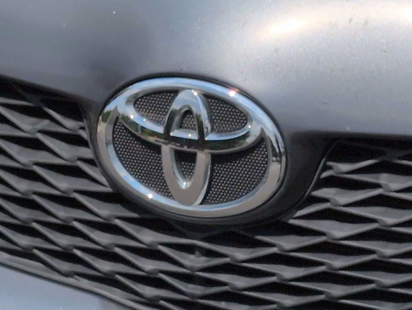 Used 2010 Toyota Corolla LE FWD image 12