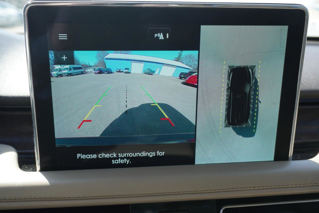 Used 2022 Lincoln Aviator Reserve w/ Equipment Group 201A image 17