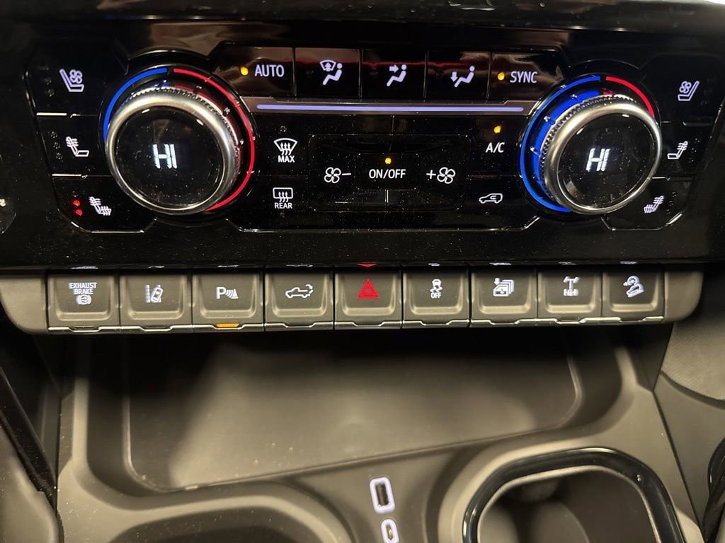 New 2026 GMC Sierra 2500 AT4X AWD/4WD image 33