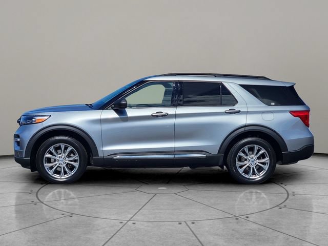 Certified 2023 Ford Explorer XLT w/ Equipment Group 202A AWD/4WD image 9