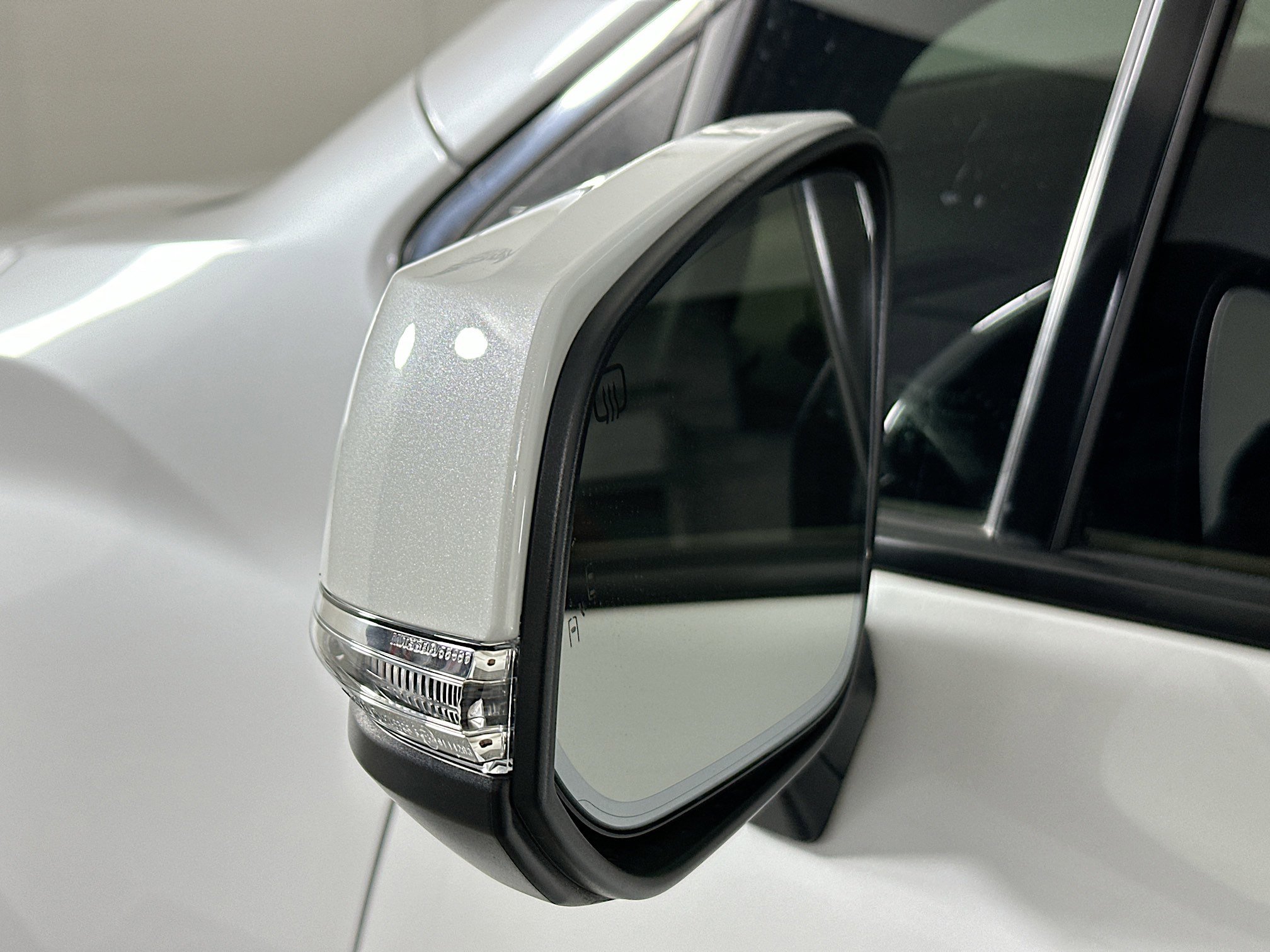 Certified 2024 Toyota Sienna Platinum image 10