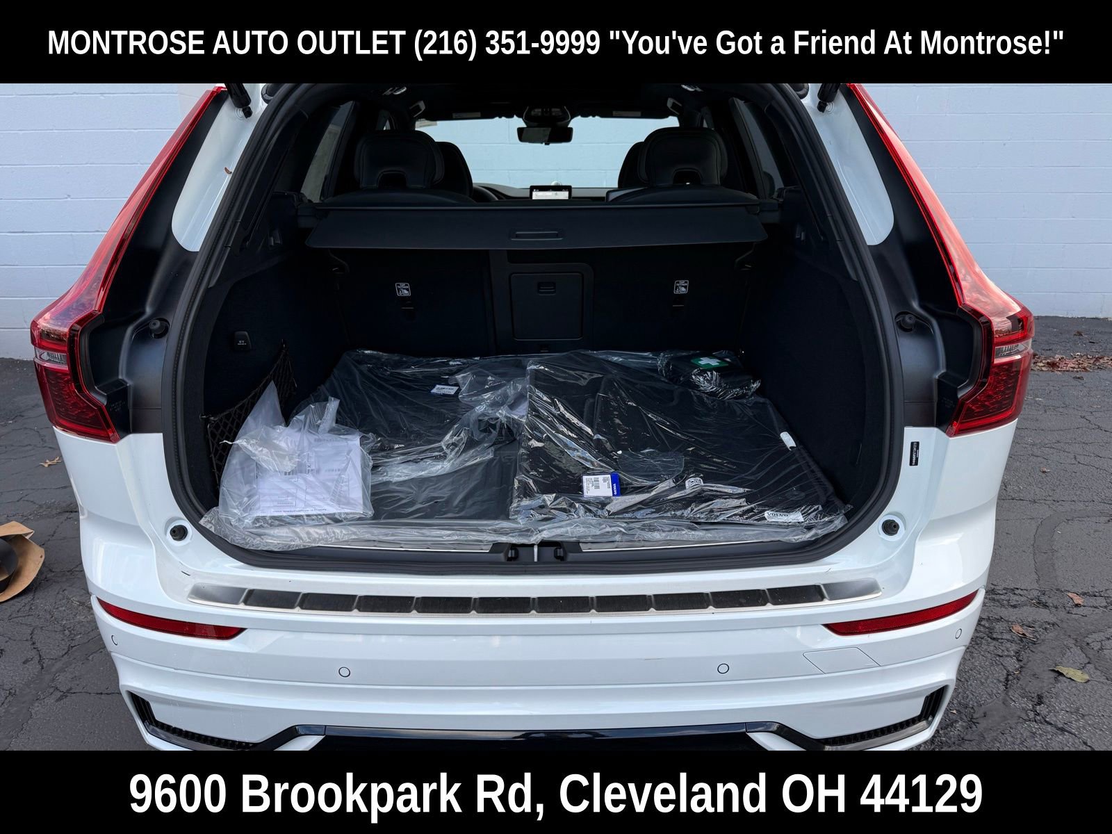 New 2026 Volvo XC60 B5 Ultra w/ Protection Package Premier image 37