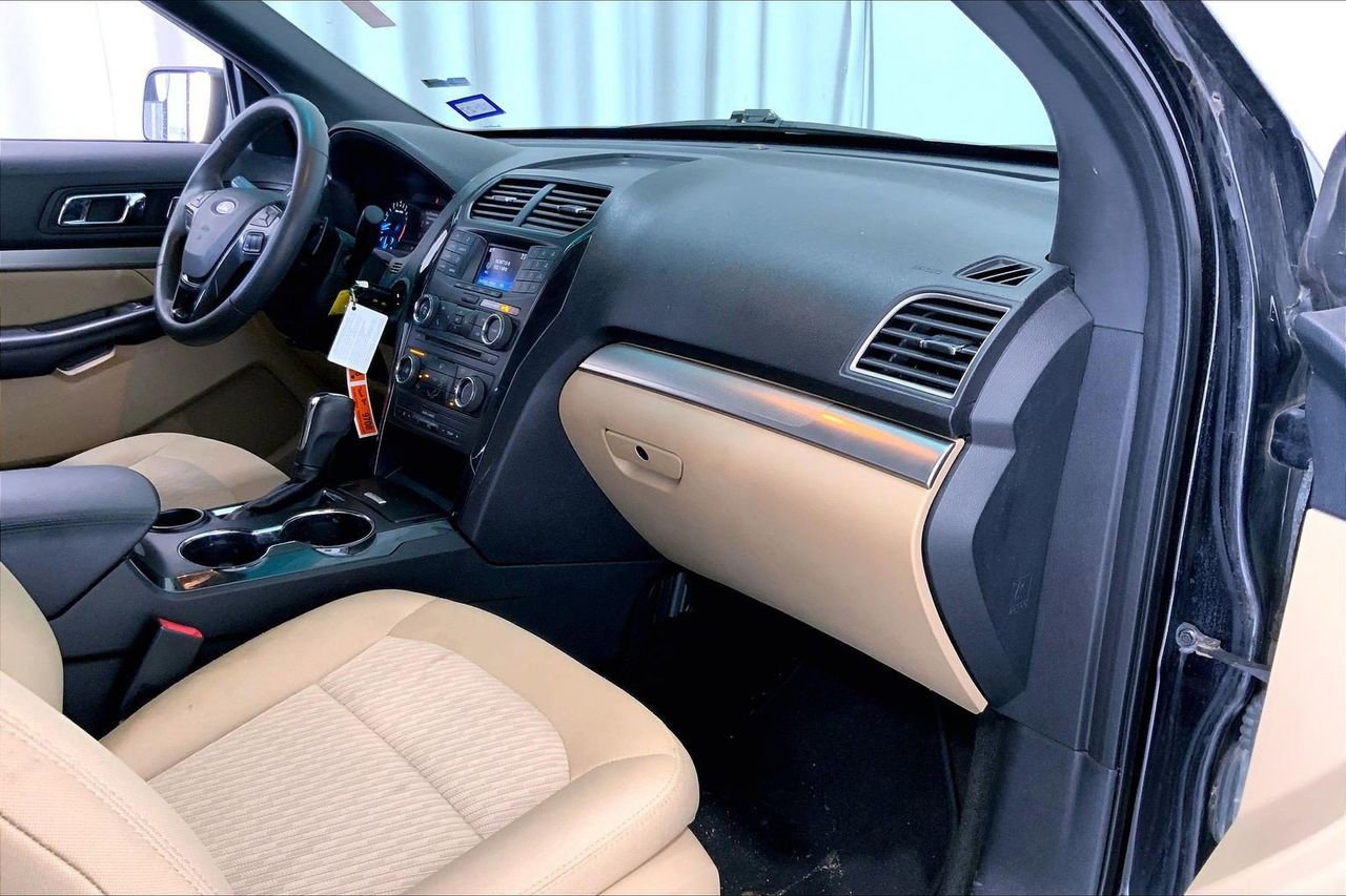 Used 2017 Ford Explorer FWD image 28