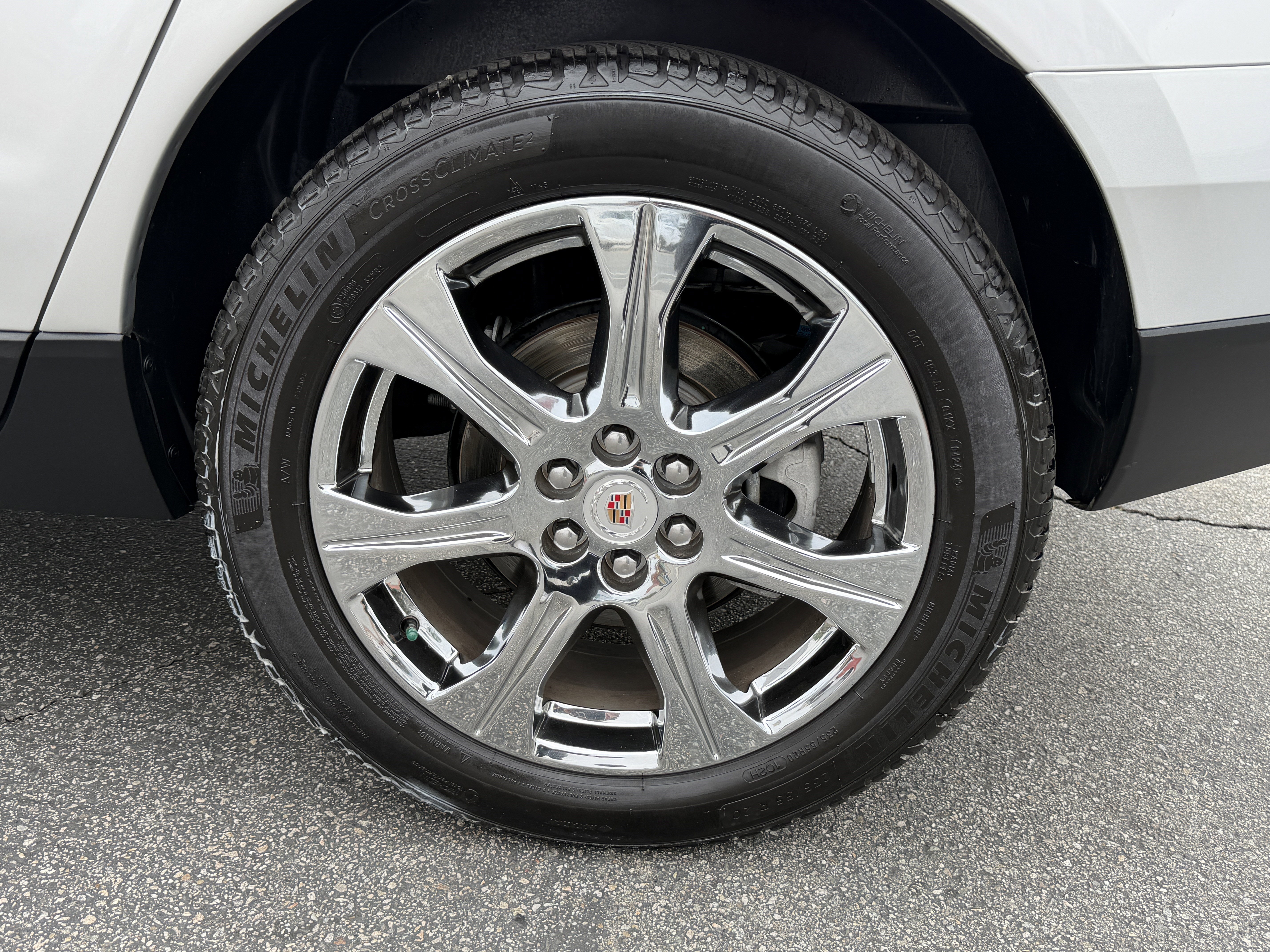 Used 2011 Cadillac SRX Performance FWD image 11