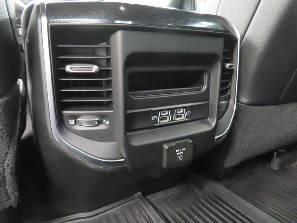 Used 2022 RAM 2500 Laramie w/ Night Edition AWD/4WD image 14