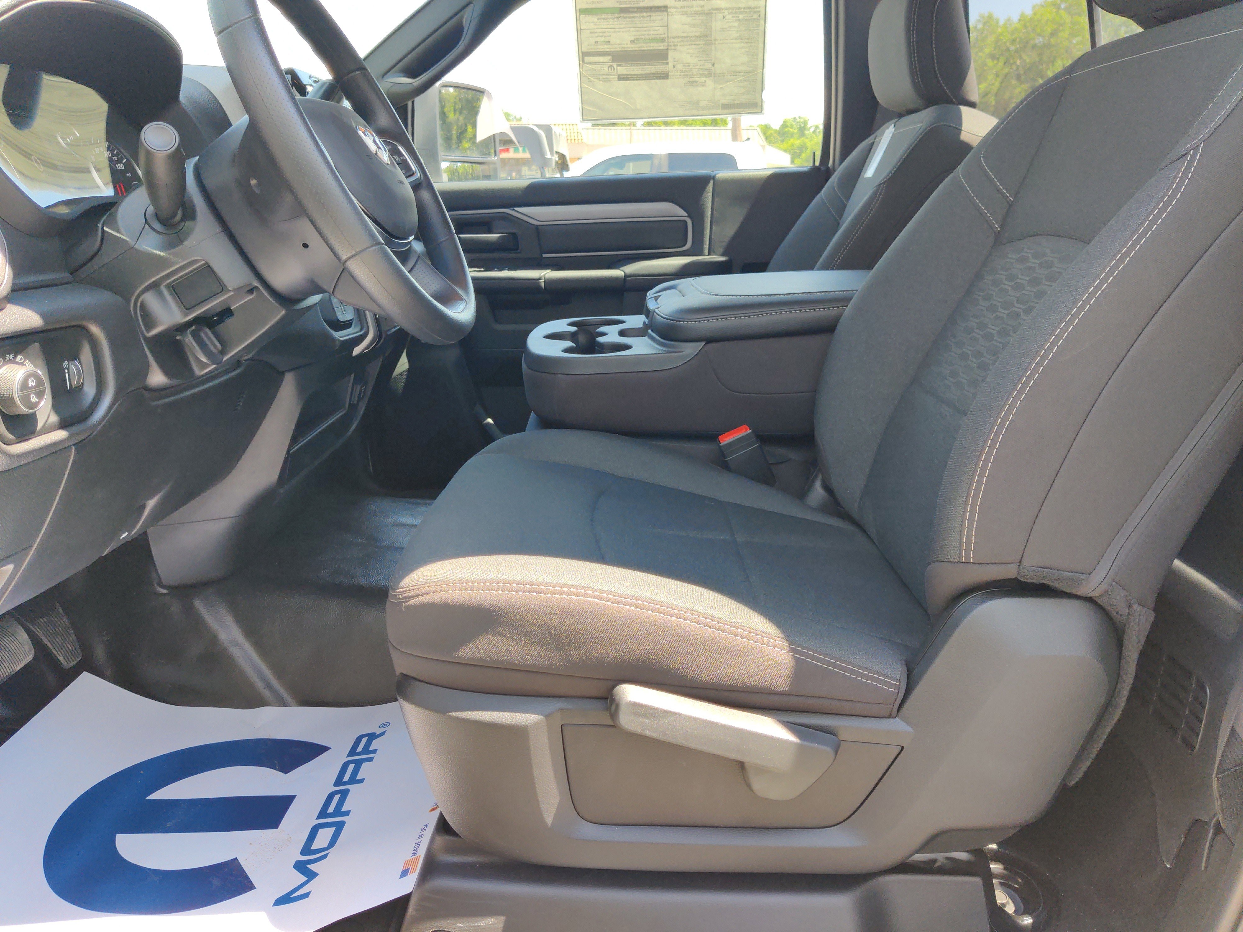 New 2025 RAM 3500 Tradesman image 18