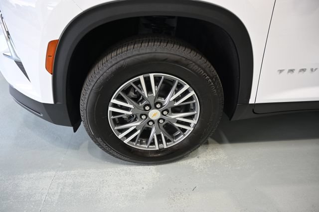 New 2026 Chevrolet Traverse LT w/ Driver Confidence Package FWD image 29