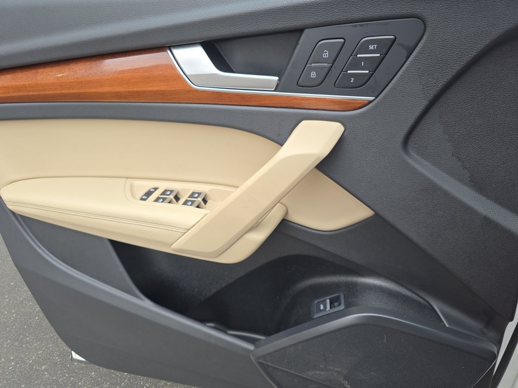 Used 2021 Audi Q5 2.0T Premium Plus AWD/4WD image 29