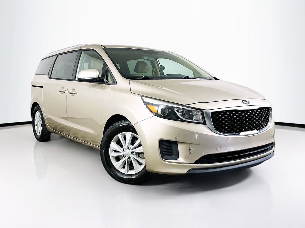 Used 2017 Kia Sedona LX w/ LX Essentials Premium Package image 1