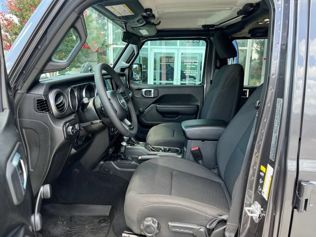 Used 2023 Jeep Wrangler Unlimited Sport w/ Xtreme 35 Tire Package AWD/4WD image 5