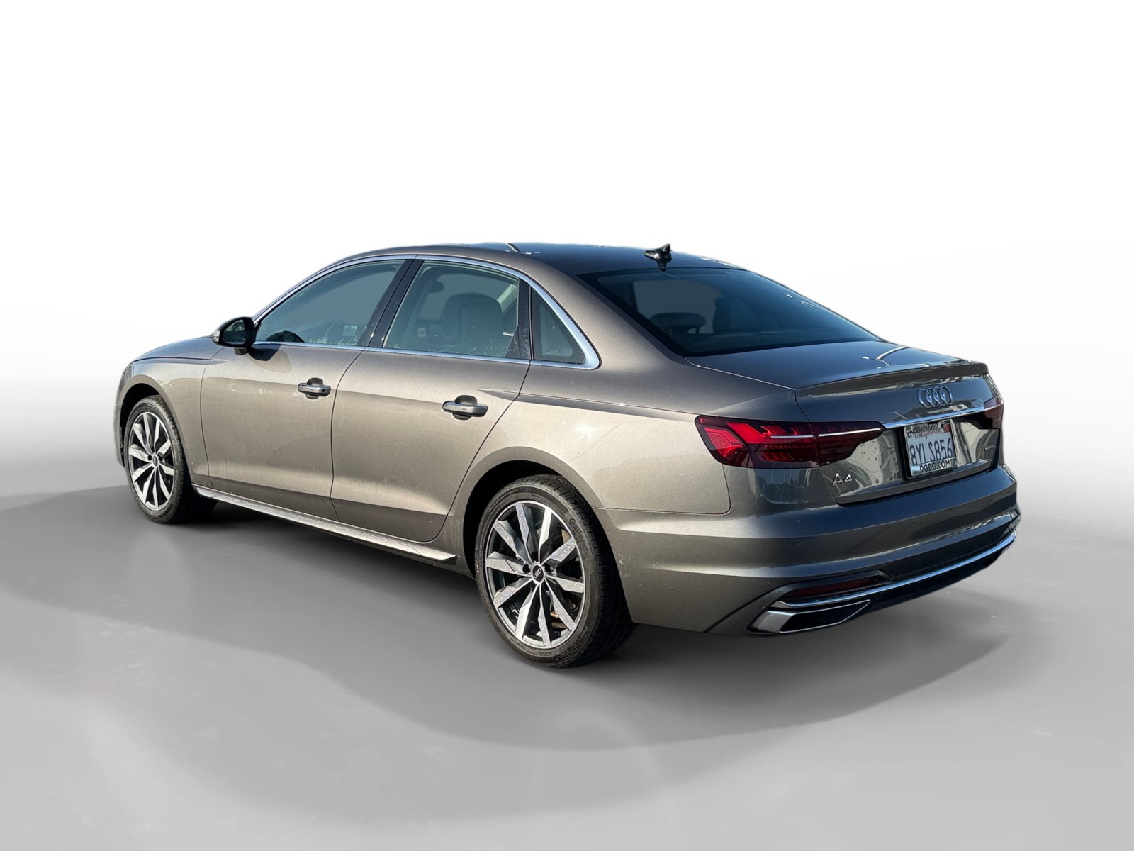 Used 2022 Audi A4 2.0T Premium Plus AWD/4WD image 3