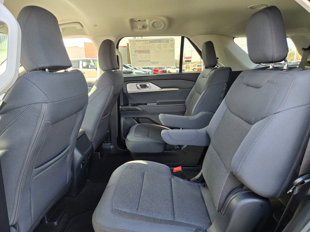 New 2026 Ford Explorer Active image 12