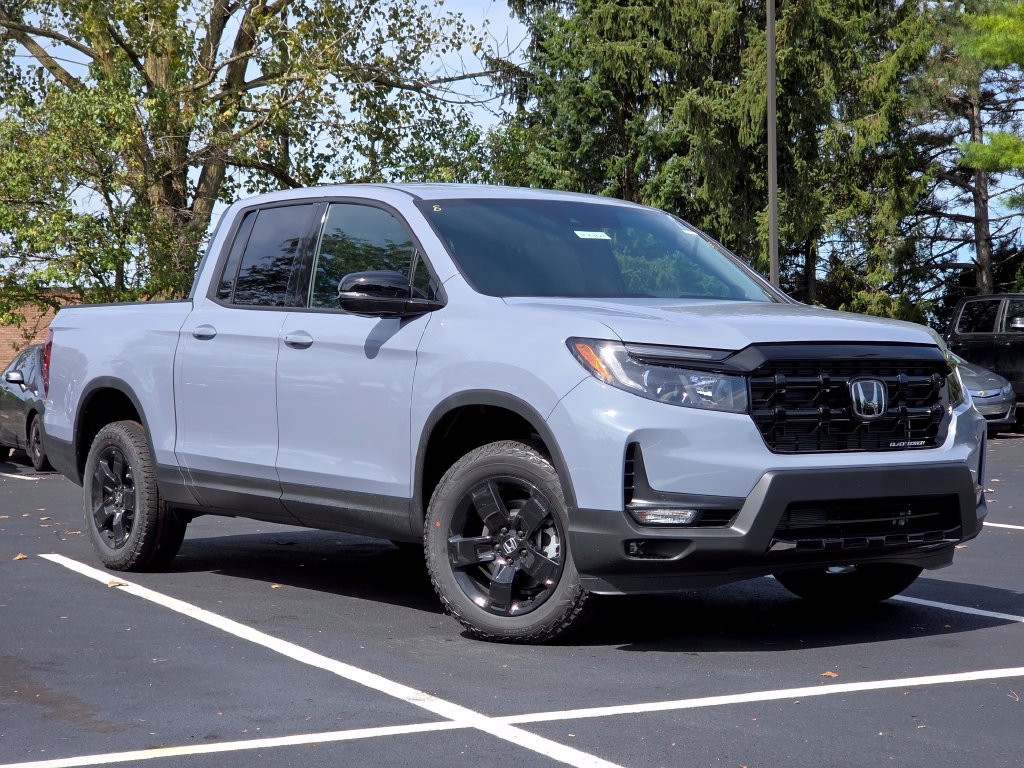 New 2026 Honda Ridgeline Black Edition image 2