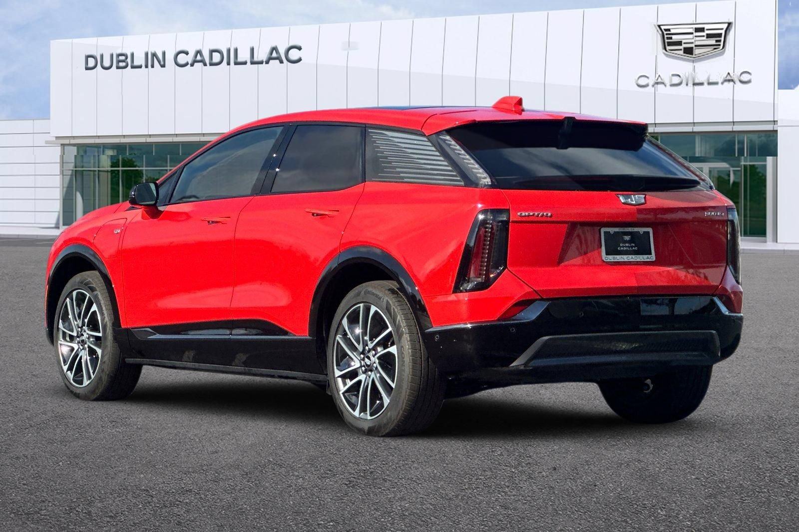 Certified 2025 Cadillac Optiq Sport 2 AWD/4WD image 6