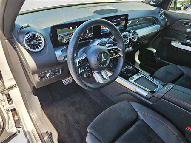 Used 2024 Mercedes-Benz GLB 35 AMG 4MATIC image 10