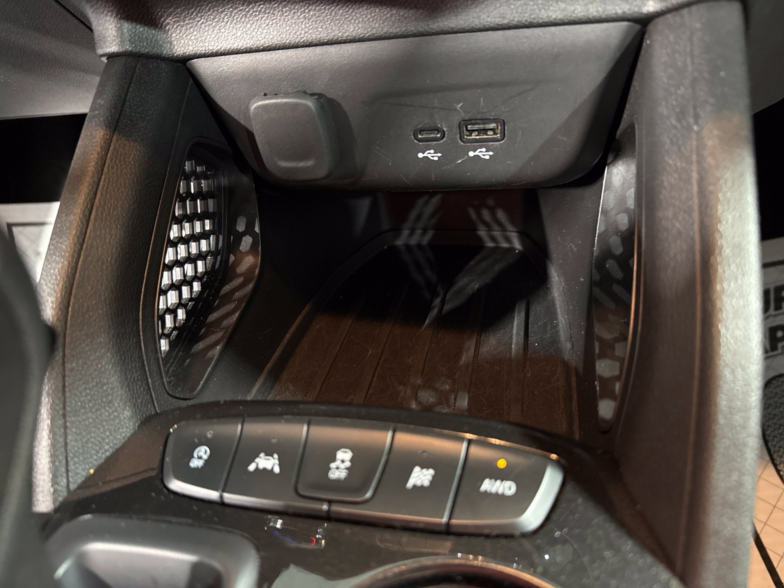 Used 2025 Chevrolet TrailBlazer LT AWD/4WD image 29