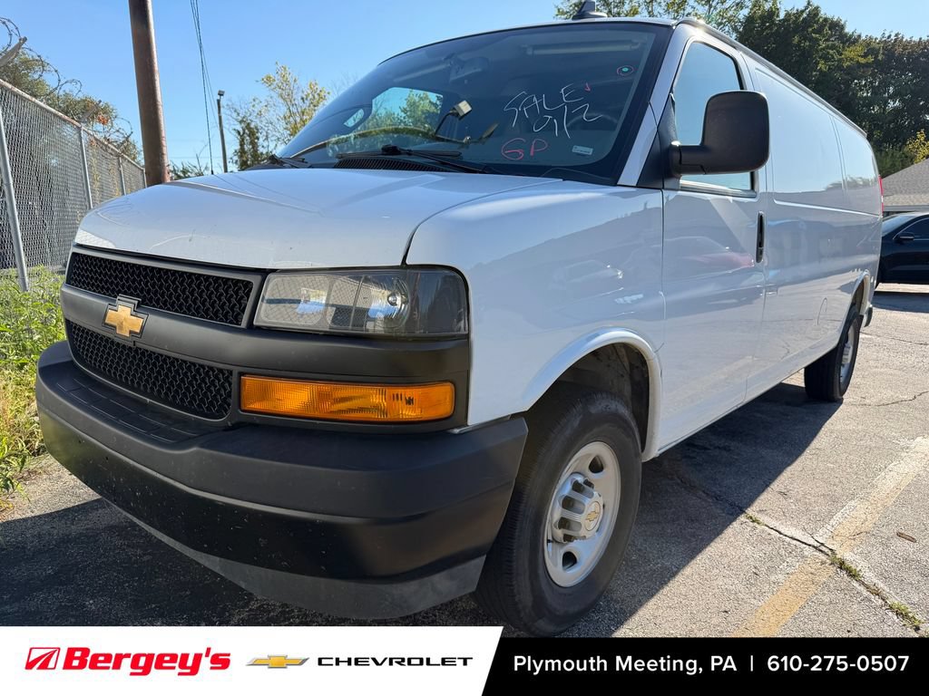 Used 2025 Chevrolet Express 2500 Extended w/ Driver Convenience Package RWD image 6