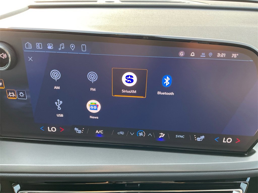 New 2026 Chevrolet Traverse LT w/ Driver Confidence Package image 19