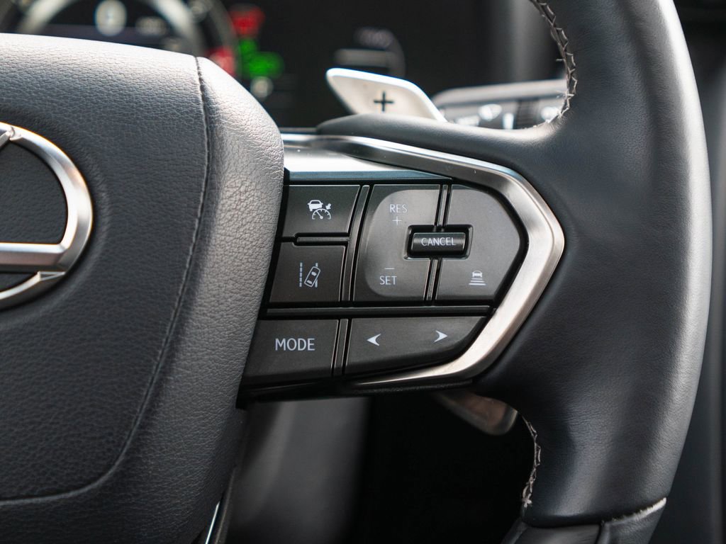 Used 2024 Lexus LX 600 4WD w/ Appearance Package image 22